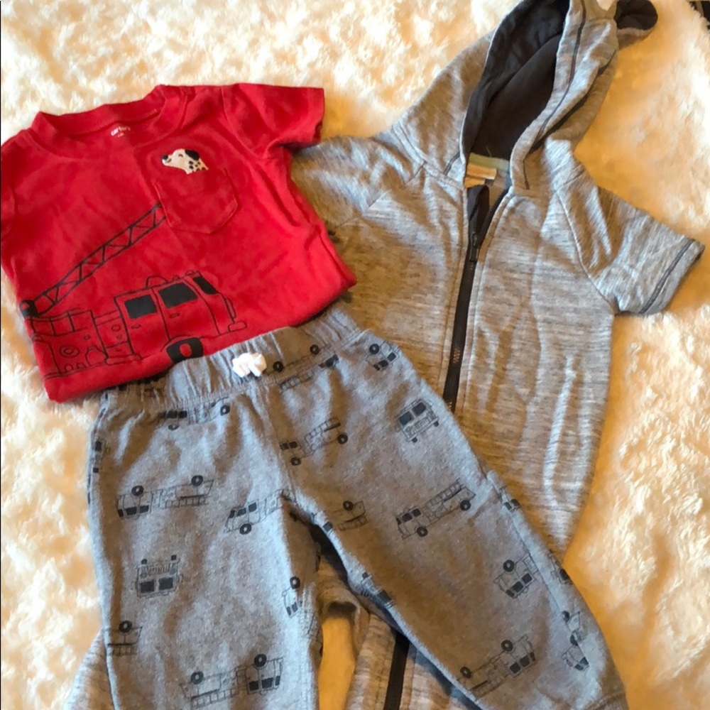 Lot of 18 month Boy Outfits 2 outfits included